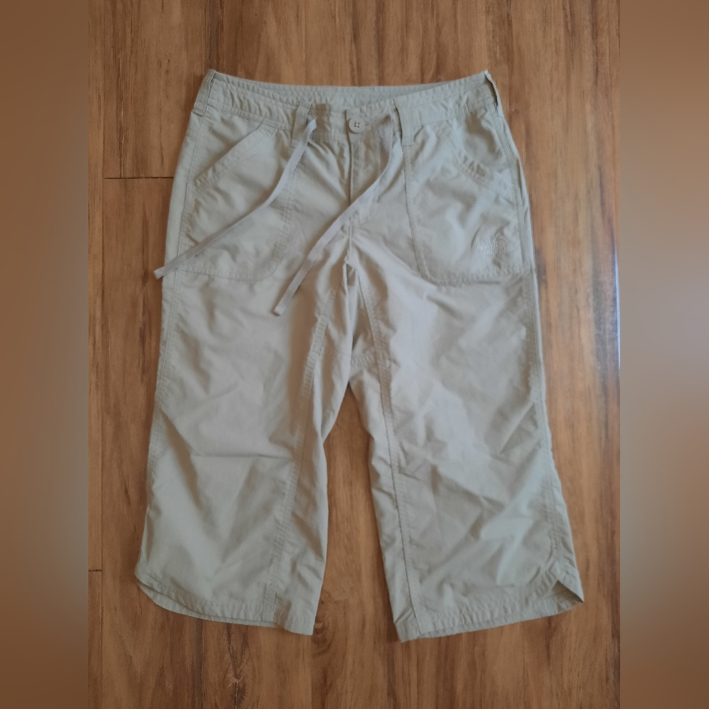 The North Face ~ Capri Pants